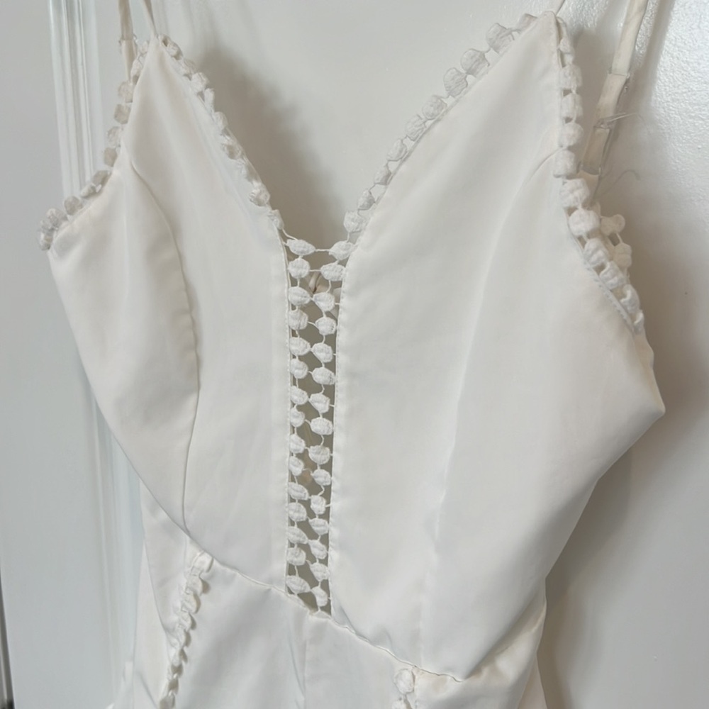 Eyelet Open Back Romper - Picture 6 of 6
